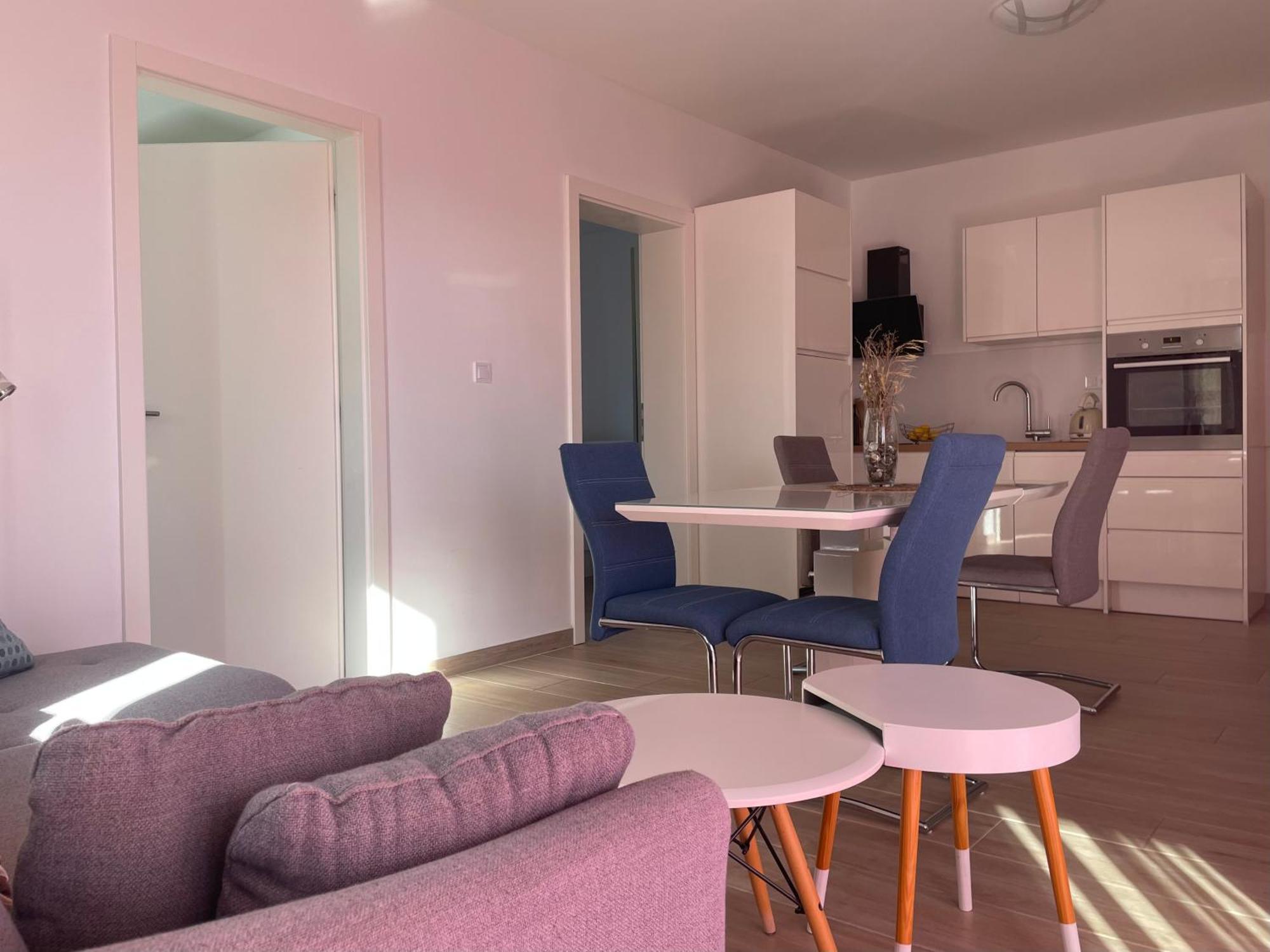 Strawberry Apartman Bol Kültér fotó